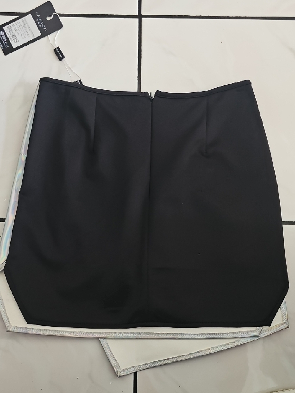 Holographic Iridescent Mini Skirt - Silver Shine - Picture 6 of 6